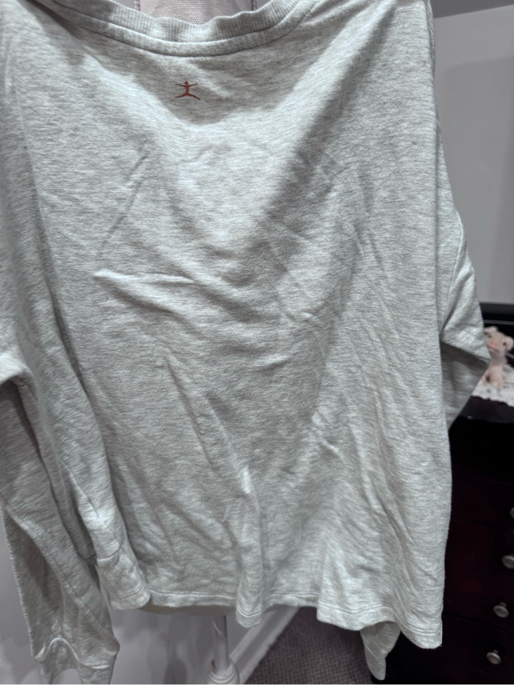 Danskin Light Gray V-Neck Twist Hem Sweatshirt - Picture 2 of 6